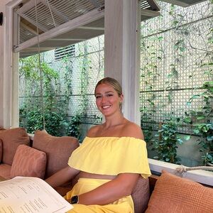 Meet your Posher, Leslie